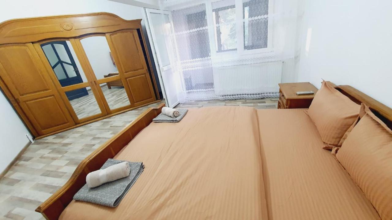 Apartamento Apartament Radoi Drobeta Turnu Severin Exterior foto