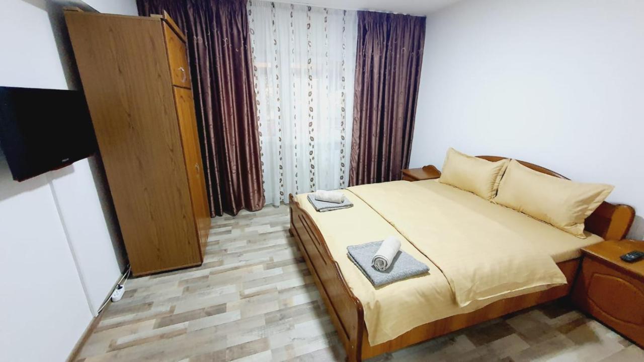Apartamento Apartament Radoi Drobeta Turnu Severin Exterior foto